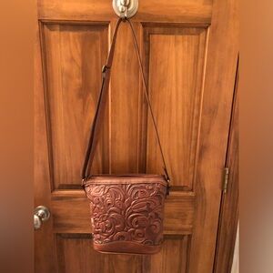 Boc shoulder handbag